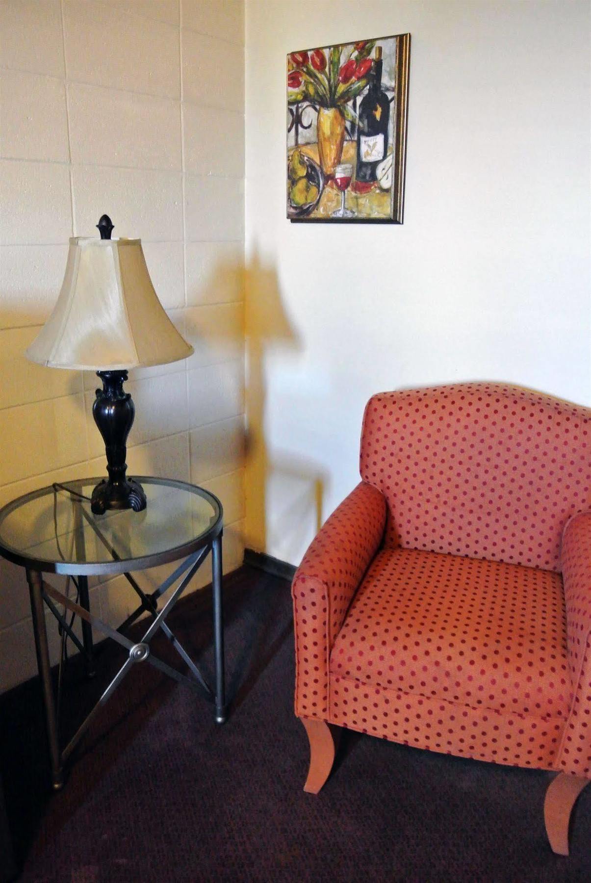 Vegreville Garden Inn Екстериор снимка