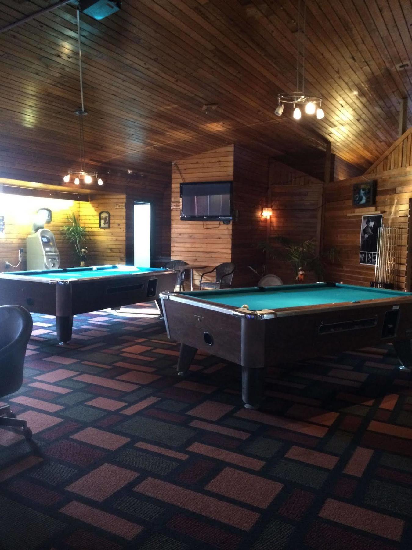 Vegreville Garden Inn Екстериор снимка