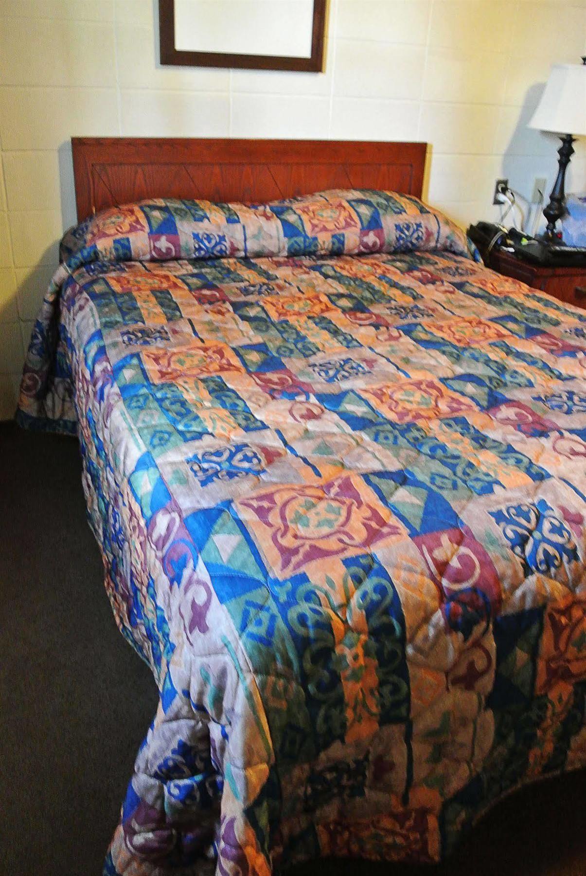 Vegreville Garden Inn Екстериор снимка
